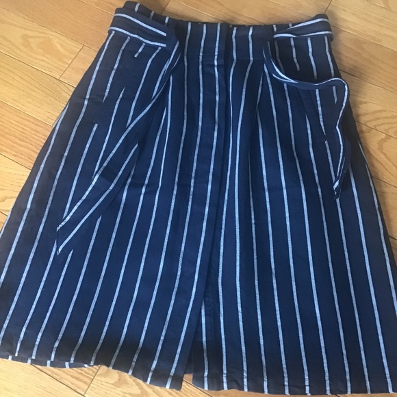 Quality Skirt - Picture 1 of 5